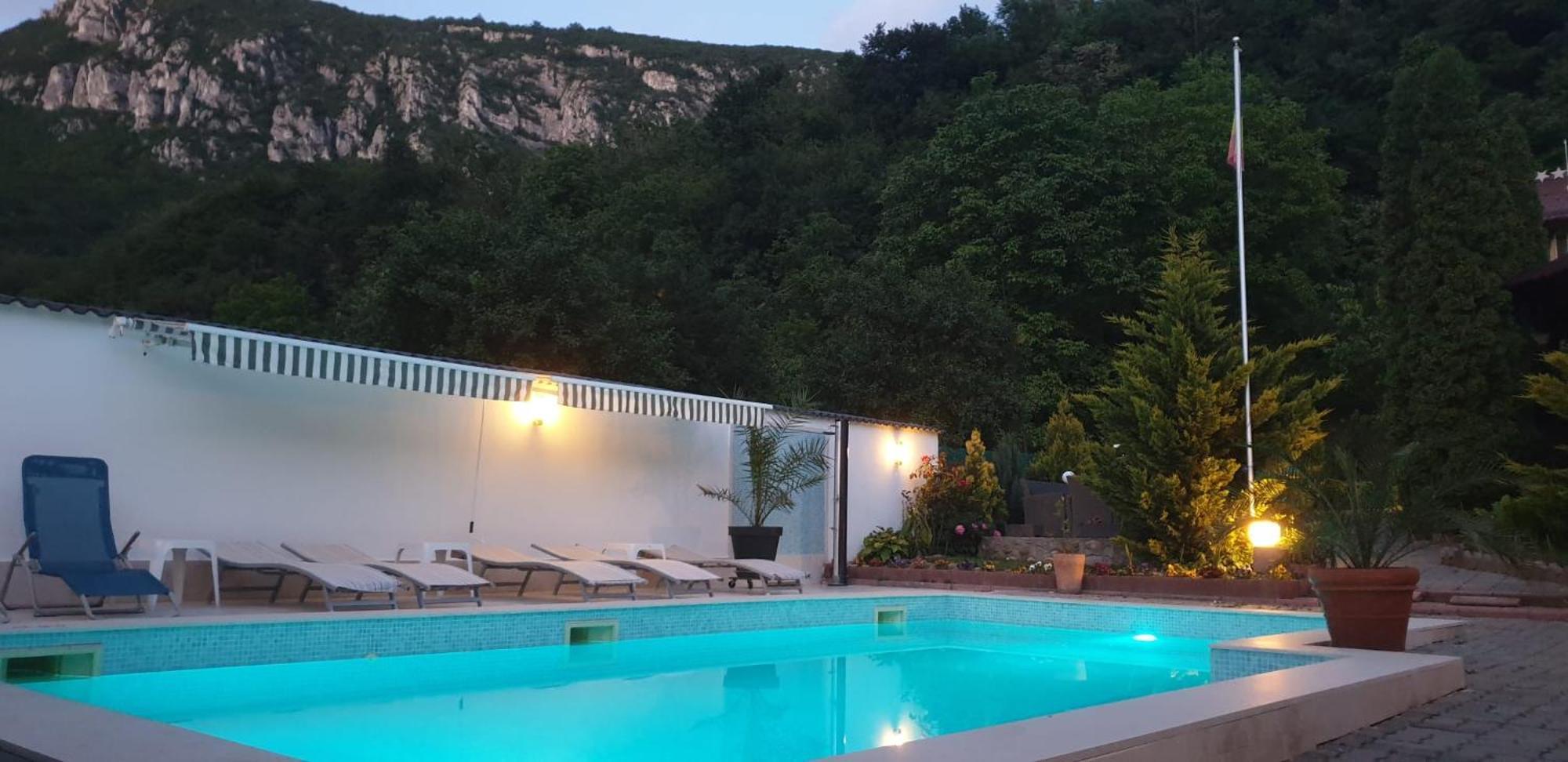 Cazare Casa Sandra Băile Herculane Esterno foto